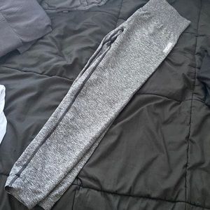GYMSHARK Large Gray (“Black” on site) Adapt Marl Seamless leggings